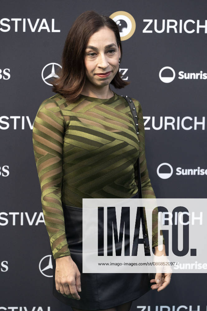 Carol Schuler bei der Premiere des Kinofilms De Rägebogefisch auf dem 22. Zurich Film Festival im Corso. Zürich