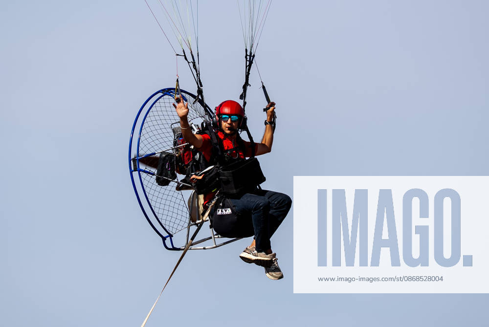 TEKNOFEST Southeast in Turkiye s Sanliurfa SANLIURFA, TURKIYE - OCTOBER 4: A paramotor demonstration is held during the Aviation, Space and Technology Festival (TEKNOFEST), world s largest aviation, space, and technology festival at the Sanliurfa GAP Airport for its 15th edition in Sanliurfa, Turkiye on October 4, 2026. Arman Onal Anadolu Sanliurfa Turkey. Editorial use only. Please get in touch for any other usage.