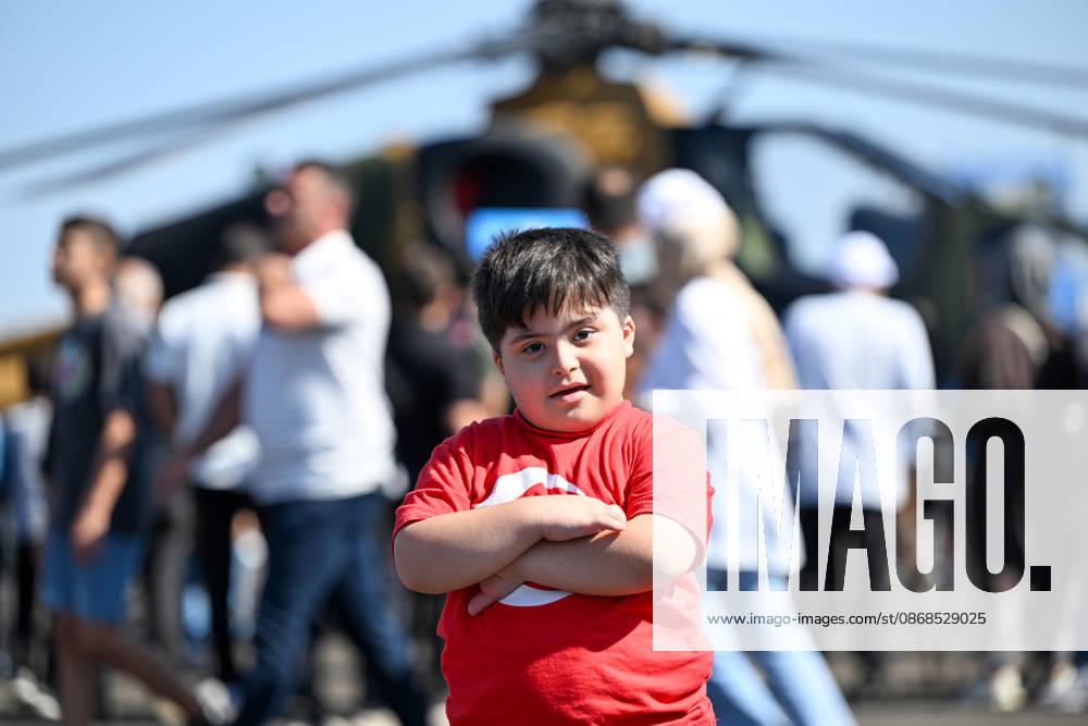 TEKNOFEST Southeast in Turkiye s Sanliurfa SANLIURFA, TURKIYE - OCTOBER 04: A boy wearing a Turkish flag T-shirt attends the Aviation, Space and Technology Festival (TEKNOFEST), the world s largest aviation, space and technology festival, at Sanliurfa GAP Airport during its 15th edition in Sanliurfa, Turkiye, on October 04, 2026. The festival is organized by the Turkish Ministry of Industry and Technology and the T3 Foundation, with Anadolu serving as its Global Communication Partner. Adsiz Gunebakan Anadolu Sanliurfa Turkey. Editorial use only. Please get in touch for any other usage.