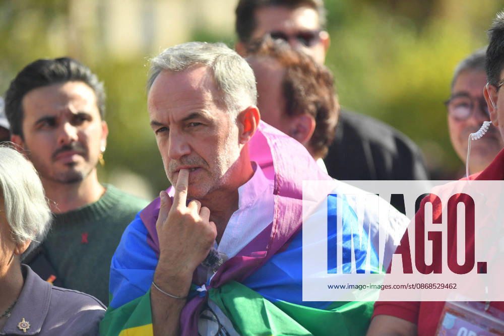 Politics At Paris Pride March - France Emmanuel Gregoire, Mayor of Paris, attends the Pride Parade to defend the rights of LGBTQ individuals, marching from Place d Italie to Bastille in Paris, France on October 3, 2026 Photo Ait Adjedjou Karim ABACAPRESS.COM Paris France