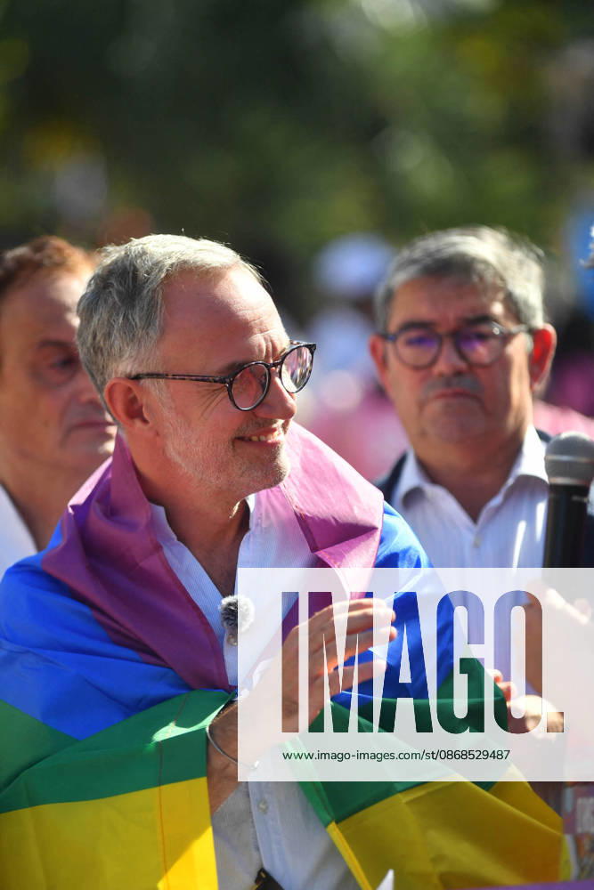 Politics At Paris Pride March - France Emmanuel Gregoire, Mayor of Paris, attends the Pride Parade to defend the rights of LGBTQ individuals, marching from Place d Italie to Bastille in Paris, France on October 3, 2026 Photo Ait Adjedjou Karim ABACAPRESS.COM Paris France