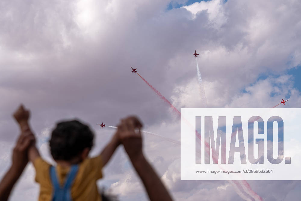 TEKNOFEST Southeast in Turkiye s Sanliurfa SANLIURFA, TURKIYE - OCTOBER 4: The Turkish Stars aerobatic team performs an air show during during TEKNOFEST Southeast, world s largest aviation, space, and technology festival at Sanliurfa GAP Airport in Sanliurfa, Turkiye, on October 4, 2026. Arman Onal Anadolu Sanliurfa Turkey. Editorial use only. Please get in touch for any other usage.