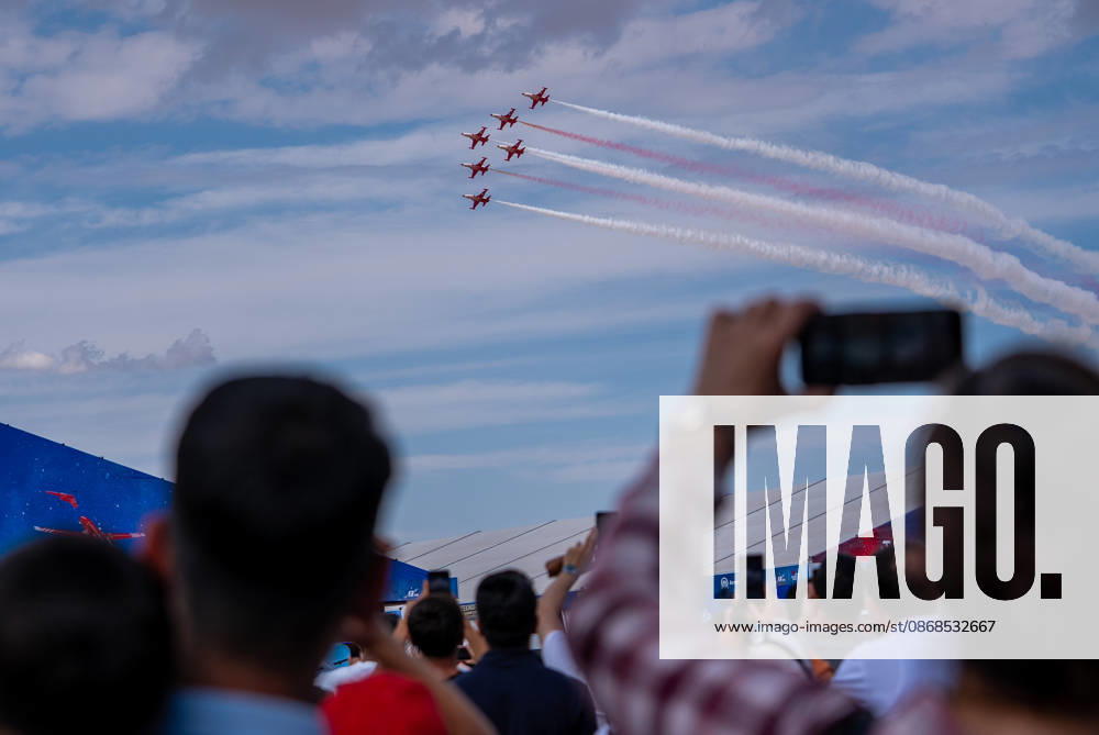 TEKNOFEST Southeast in Turkiye s Sanliurfa SANLIURFA, TURKIYE - OCTOBER 4: The Turkish Stars aerobatic team performs an air show during during TEKNOFEST Southeast, world s largest aviation, space, and technology festival at Sanliurfa GAP Airport in Sanliurfa, Turkiye, on October 4, 2026. Arman Onal Anadolu Sanliurfa Turkey. Editorial use only. Please get in touch for any other usage.