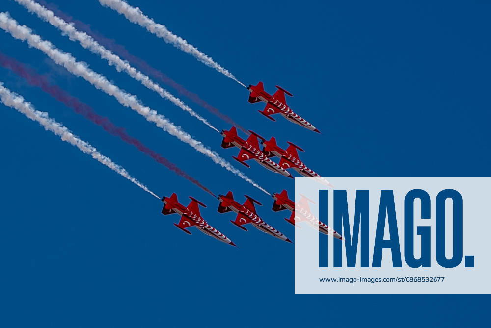TEKNOFEST Southeast in Turkiye s Sanliurfa SANLIURFA, TURKIYE - OCTOBER 4: The Turkish Stars aerobatic team performs an air show during during TEKNOFEST Southeast, world s largest aviation, space, and technology festival at Sanliurfa GAP Airport in Sanliurfa, Turkiye, on October 4, 2026. Arman Onal Anadolu Sanliurfa Turkey. Editorial use only. Please get in touch for any other usage.