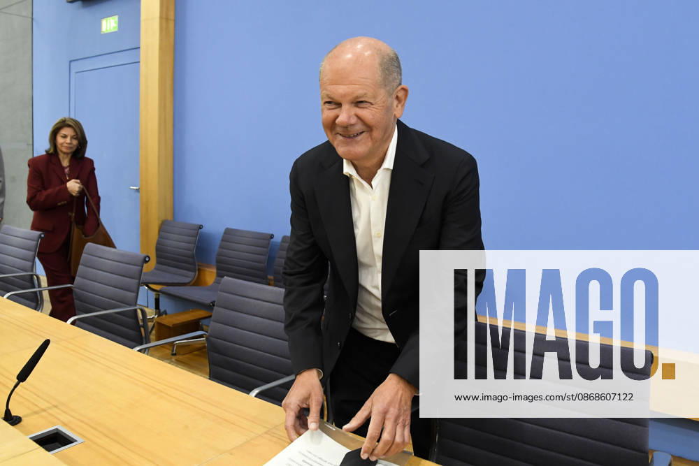 ABB BPK- Olaf Scholz, Bundeskanzler a.D. und Co-Vorsitzender der ENSK Thema Vorstellung Vorstellung Entwicklungspolitische Nord-Sued-Kommission (ENSK) Pressekonferenz zu Zusammensetzung prioritären Themen der Entwicklungspolitischen Nord-Sued-Kommission auf der BPK Bundespressekonferenz in Berlin am 05.10.2026 Berlin Deutschland