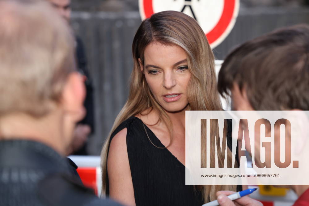 FIRST STEPS Awards 26, Ankunft am Theater des Westens, Berlin, 05.10.2026 Yvonne Catterfeld bei der 27. Verleihung der First Steps Awards 2026 im Theater des Westens. Berlin