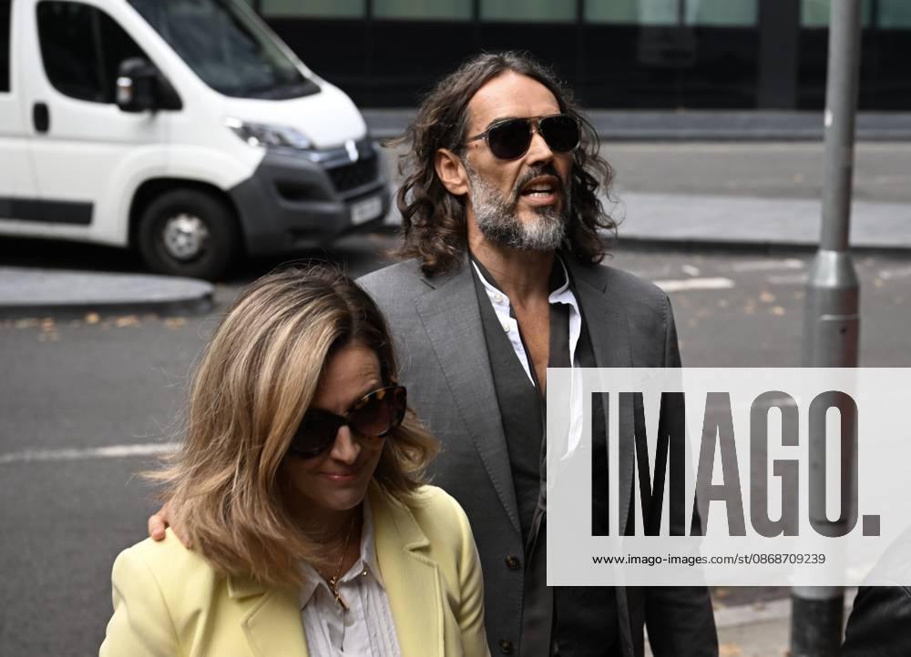 Russell Brand arrives at court for a preliminary hearing LONDON, UNITED KINGDOM - OCTOBER 6: British comedian and actor Russell Brand arrives at Southwark Crown Court for a preliminary hearing regarding rape and sexual assault charges in London, United Kingdom on October 6, 2026. Rasid Necati Aslim Anadolu London United Kingdom. Editorial use only. Please get in touch for any other usage.