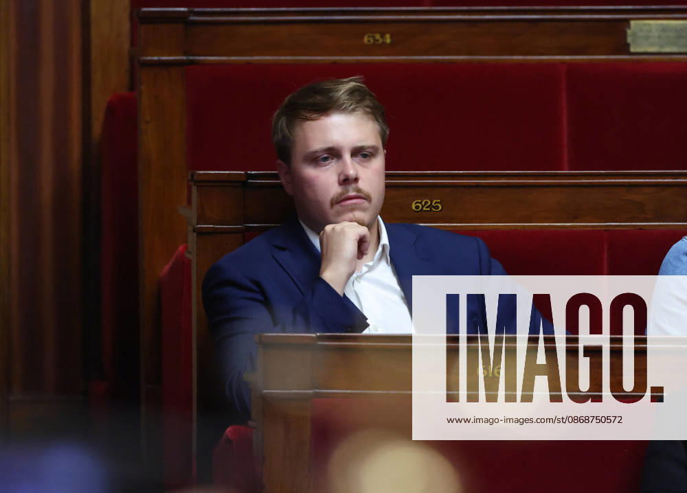 AssembleÌe Nationale - QAG du 6 octobre 2026 Louis Boyard Sà ance des Questions d Actualità s au Gouvernement à l AssembleÌe Nationale à Paris, le 6 octobre 2026. Current Affairs Question Period with the Government at the National Assembly in Paris