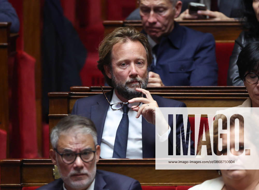 AssembleÌe Nationale - QAG du 6 octobre 2026 Boris Vallaud Sà ance des Questions d Actualità s au Gouvernement à l AssembleÌe Nationale à Paris, le 6 octobre 2026. Current Affairs Question Period with the Government at the National Assembly in Paris