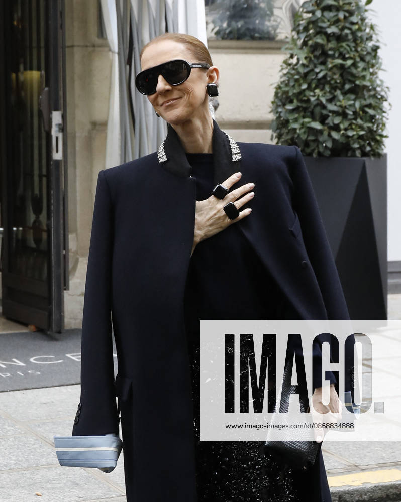 Céline Dion greets her fans in the rain as she leaves the Royal Monceau Hotel in Paris, before heading to the La Plénitude Arena in Paris La Défense to continue her concert series, October 7, 2026 Marc Ausset Lacroix Bestimage Celine Dion greets fans in the rain as she leaves the Royal Monceau Hotel in Paris, before heading to the La Plénitude Arena at Paris La Défense to continue her concert series on October 7, 2026 Paris, France