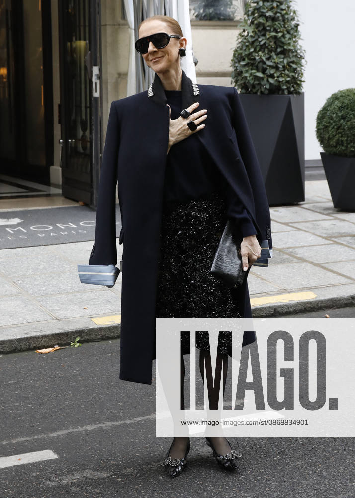 Céline Dion greets her fans in the rain as she leaves the Royal Monceau Hotel in Paris, before heading to the La Plénitude Arena in Paris La Défense to continue her concert series, October 7, 2026 Marc Ausset Lacroix Bestimage Celine Dion greets fans in the rain as she leaves the Royal Monceau Hotel in Paris, before heading to the La Plénitude Arena at Paris La Défense to continue her concert series on October 7, 2026 Paris France