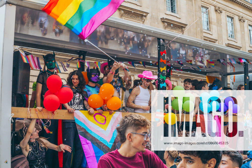 Thousands March During Pride Parade - Paris The 2026 Paris LGBTQ+ Pride March took place on the afternoon of Saturday, October 3, running from Place d’Italie to Place de la Bastille; the atmosphere was good-natured, yet the event carried a strongly political tone given that it was a presidential election year. Photo by Leo Previtali ABACAPRESS.COM Paris Ile-de-France France