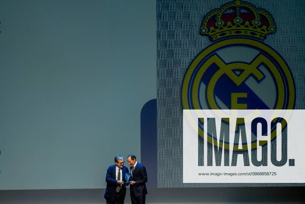 3rd Annual Hispanic Influence Awards Francisco Marhuenda, editor-in-chief of La Razón, presents an award to Real Madrid during the 3rd Annual Hispanic Influence Awards ceremony on October 7, 2026, in Madrid, Spain. The main objective of the Hispanic Influence Awards is to recognize excellence, talent, creativity, and leadership of individuals and institutions that strengthen ties within the Spanish-speaking community and promote Hispanic values on a global scale. OCTOBER 7, 2026 HISPANIC INFLUENCE AWARDS SPANISH-SPEAKERS HISPANIC IDENTITY Madrid Madrid, Spain