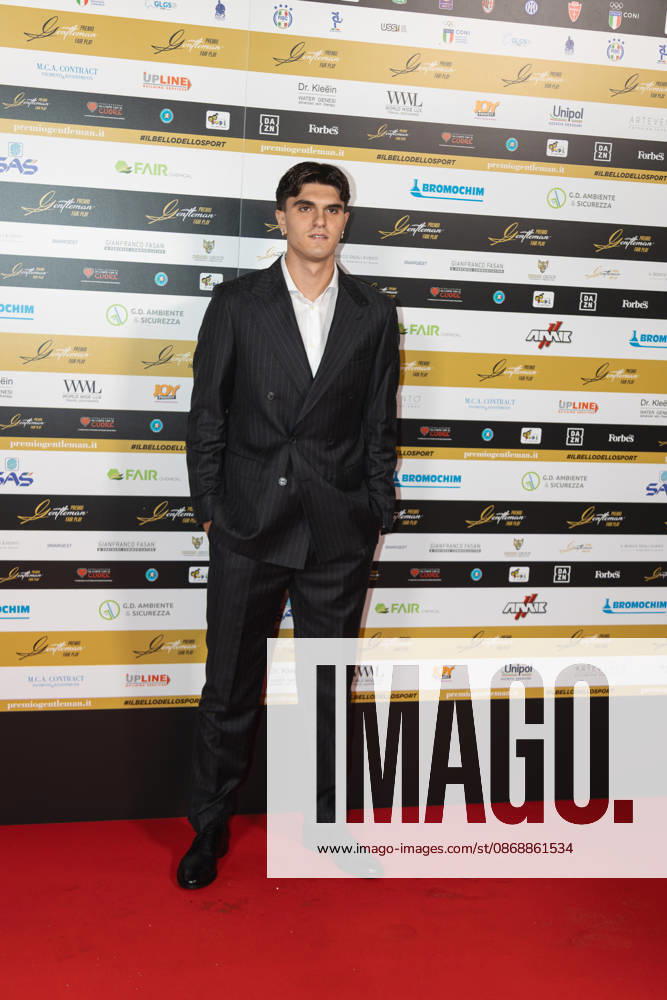 IPA89410552 - Matteo Bartesaghi on the red carpet at the Gentleman Fair Play Awards, October 7, 2026 _ Scuola Teulie, Milan, during the 2026 Gentleman Fair Play Awards, News in Milan, Italy