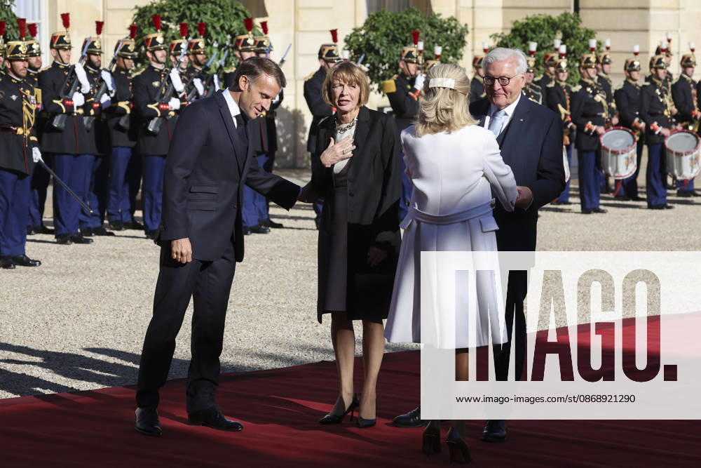 Accueil de Frank-Walter Steinmeier, Prà sident de la Rà publique fà dà rale d Allemagne et de Elke Budenbender par Emmanuel Macron, Prà sident de la Rà publique et Brigitte Macron ce jeudi 8 octobre au palais de lElysà e