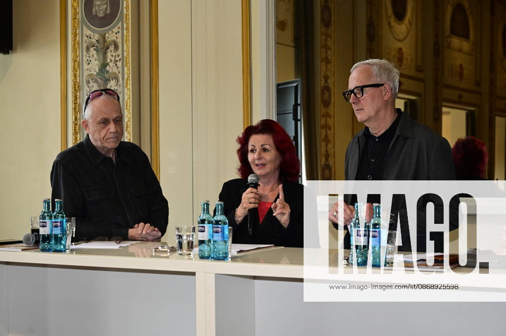 Stefan Hippler, Viola Klein und Joachim Klement beim Pressegespräch und Präsentation des 16. HOPE-Award zur 18. HOPE-Gala Dresden im Schauspielhaus Dresden. Dresden