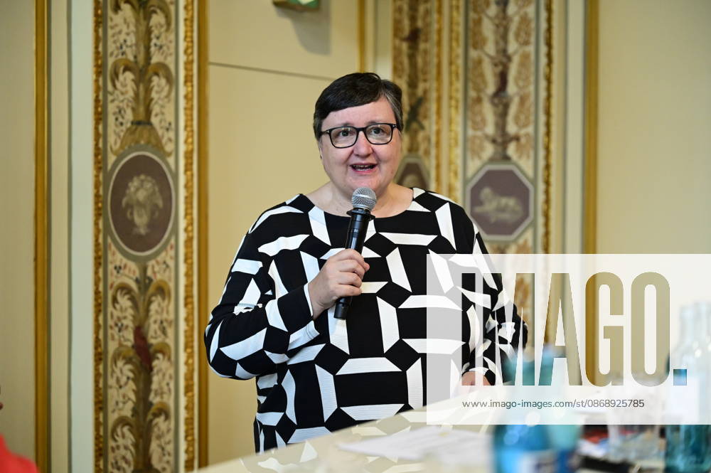 Lea Ackermann beim Pressegespräch und Präsentation des 16. HOPE-Award zur 18. HOPE-Gala Dresden im Schauspielhaus Dresden. Dresden