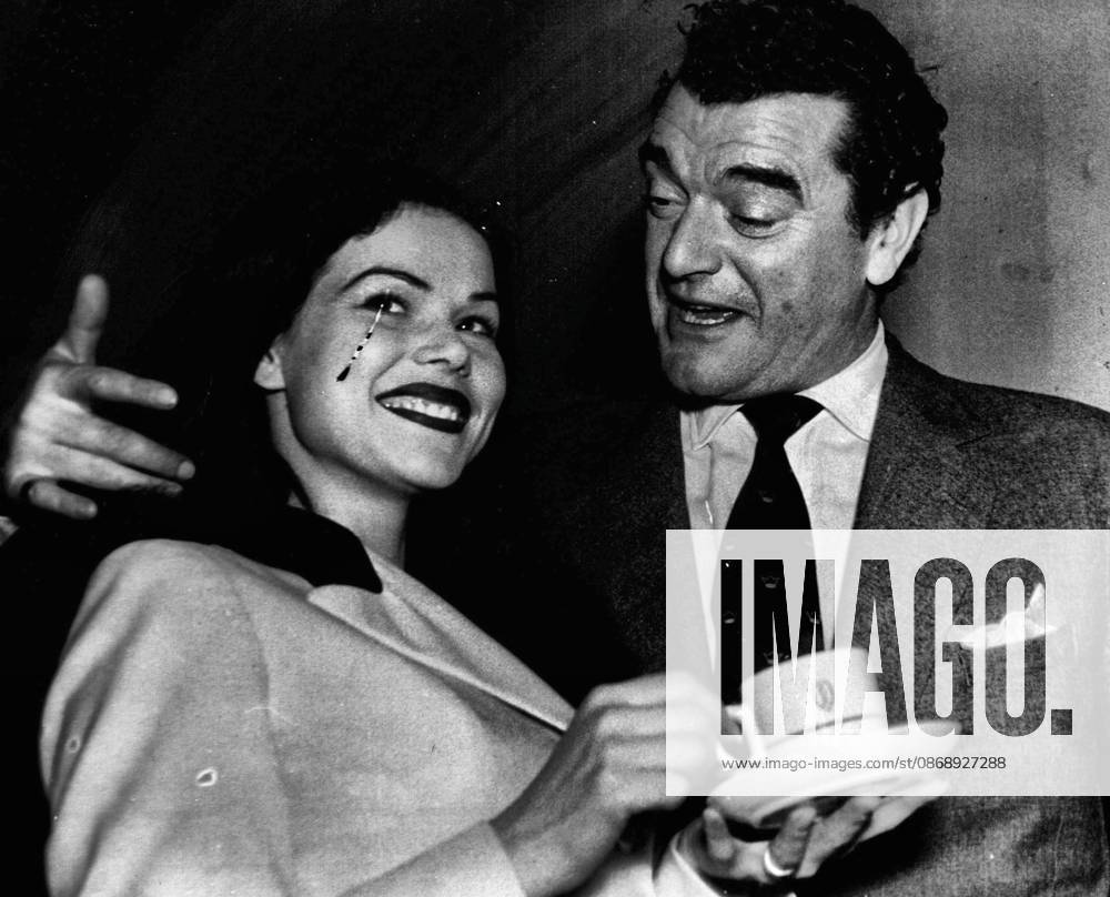 Miss. Laya Raki and Mr. Jack Hawkins who arrived an route to New Zealand to play in the film The Seekers . January 2, 1954. (Photo by Bert Power Fairfax Media).