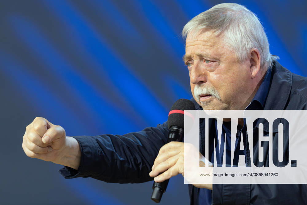 Buchmesse Frankfurt 2026 Wolf Biermann präsentiert auf der Literaturbühne von ARD, ZDF und 3sat sein Buch Ihr löscht das Feuer mit Benzin ., Frankfurt am Main Hessen Deutschland Messegelände