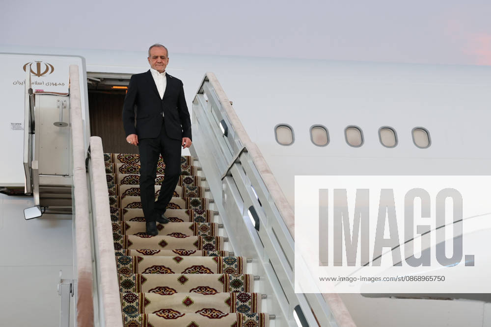 Iranian President Masoud Pezeshkian descends the stairs of the presidential aircraft after arriving at Turkmenbashi International Airport in Turkmenbashi, Turkmenistan, on October 8, 2026. Turkmenistan s Foreign Ministry said Pezeshkian arrived to attend the first Caspian Environmental Summit and would join the October 9 meeting of the Council of Heads of State of the Commonwealth of Independent States as a special guest; Iranian media said he was welcomed by Turkmen Deputy Prime Minister and Foreign Minister Rashid Meredov. Turkmenbashi Turkmenistan - ZUMAi98_ 20261008_zih_i98_024