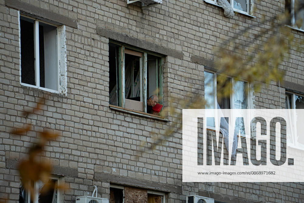 Russian Strike Hits Kramatorsk Buses A resident looks from a broken window of an apartment building damaged near the site of a Russian strike in Kramatorsk, Donetsk region, Ukraine, on October 8, 2026. Ukrainian authorities said a Russian guided bomb struck two scheduled passenger buses in Kramatorsk at about 10:00. At least 30 people were killed and at least 18 wounded, while Ukraine s State Emergency Service later reported 33 deaths; public transport in Kramatorsk and nearby Sloviansk was suspended after the attack. Kramatorsk Donetsk Ukraine