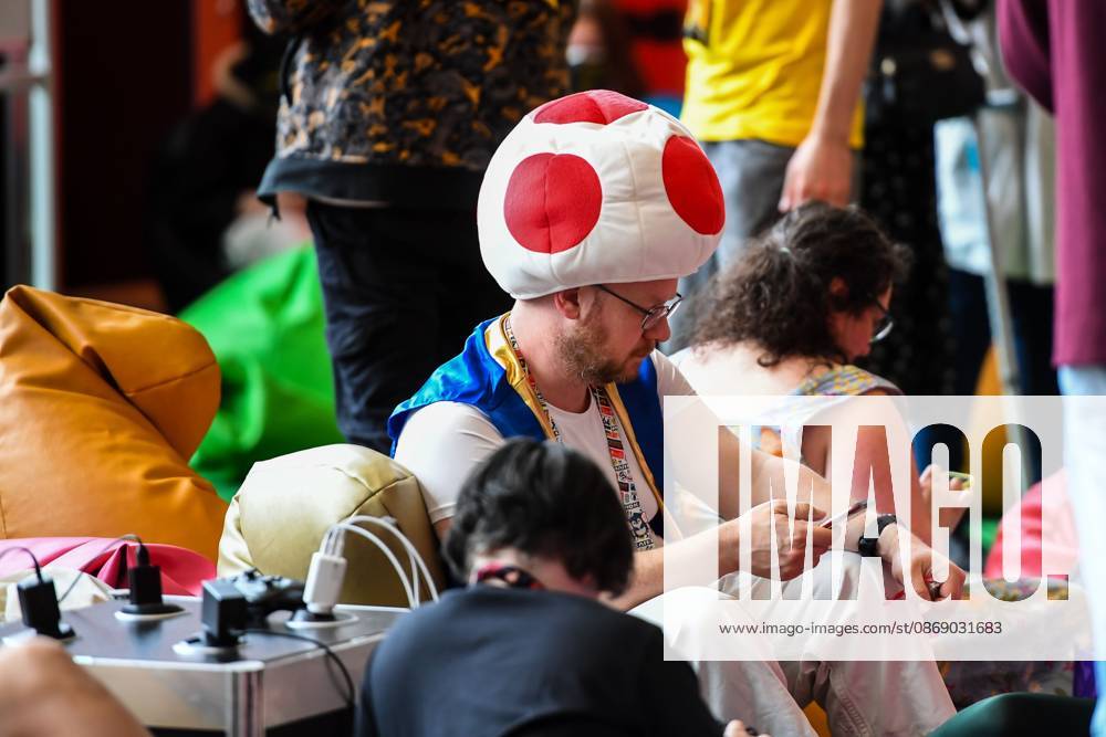MELBOURNE, AUSTRALIA, OCTOBER 9, 2026: Gaming enthusiasts and cosplay participants attend the opening day of PAX Aus 2026 at the Melbourne Convention and Exhibition Centre. The three-day convention, running from October 9 to 11, brings together gamers, developers, publishers and fans for video game demonstrations, esports competitions, cosplay activities and exhibitions showcasing the latest developments in gaming and entertainment. Melbourne Australia - ZUMAq101 20261009_zna_q101_013