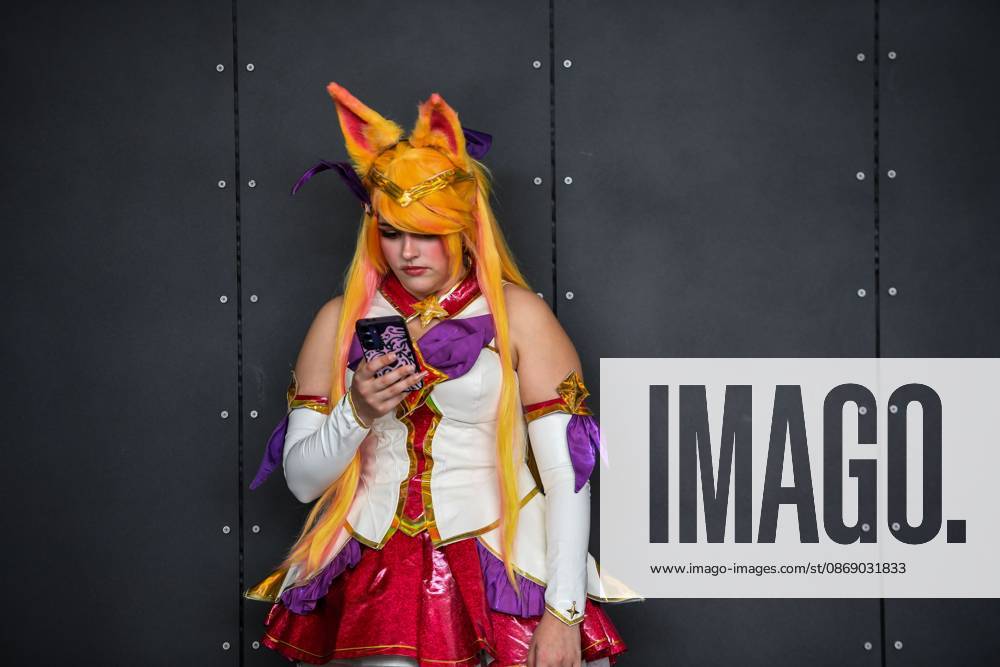 MELBOURNE, AUSTRALIA, OCTOBER 9, 2026: Gaming enthusiasts and cosplay participants attend the opening day of PAX Aus 2026 at the Melbourne Convention and Exhibition Centre. The three-day convention, running from October 9 to 11, brings together gamers, developers, publishers and fans for video game demonstrations, esports competitions, cosplay activities and exhibitions showcasing the latest developments in gaming and entertainment. Melbourne Australia - ZUMAq101 20261009_zna_q101_032