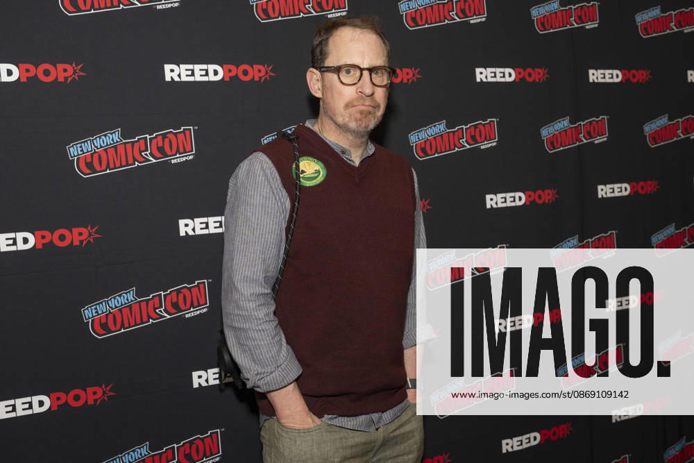 SCOTT M. GIMPLE attends the press room for The Walking Dead Daryl Dixon on AMC Plus during New York Comic Con at Jacob Javits Convention Center in New York. 9 October 2026 New York USA - ZUMAa265 20261009_zep_a265_071