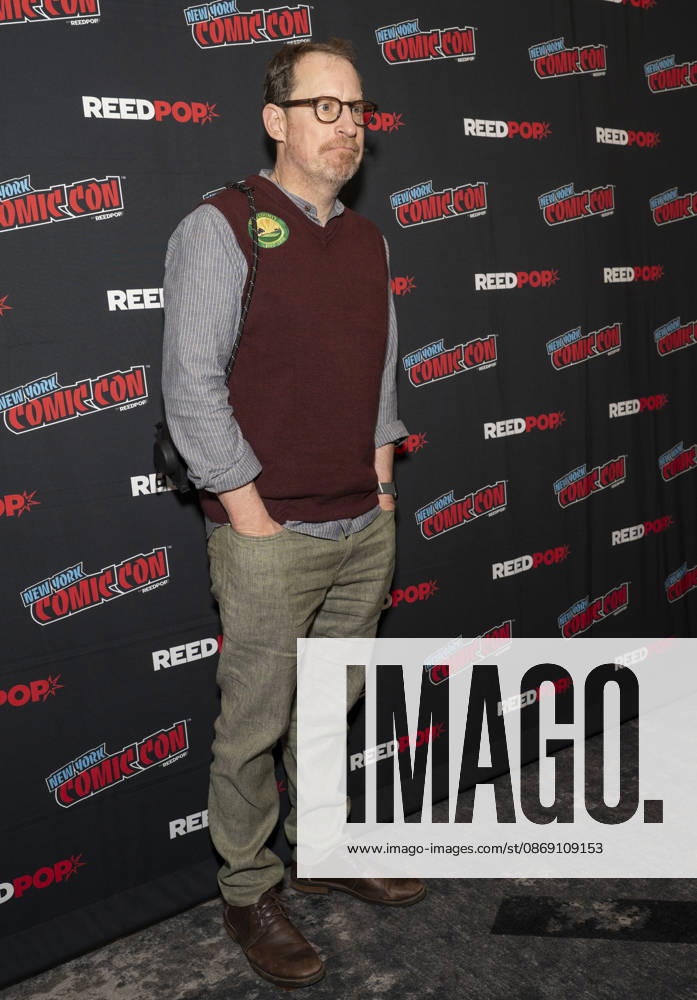 SCOTT M. GIMPLE attends the press room for The Walking Dead Daryl Dixon on AMC Plus during New York Comic Con at Jacob Javits Convention Center in New York. 9 October 2026 New York USA - ZUMAa265 20261009_zep_a265_070