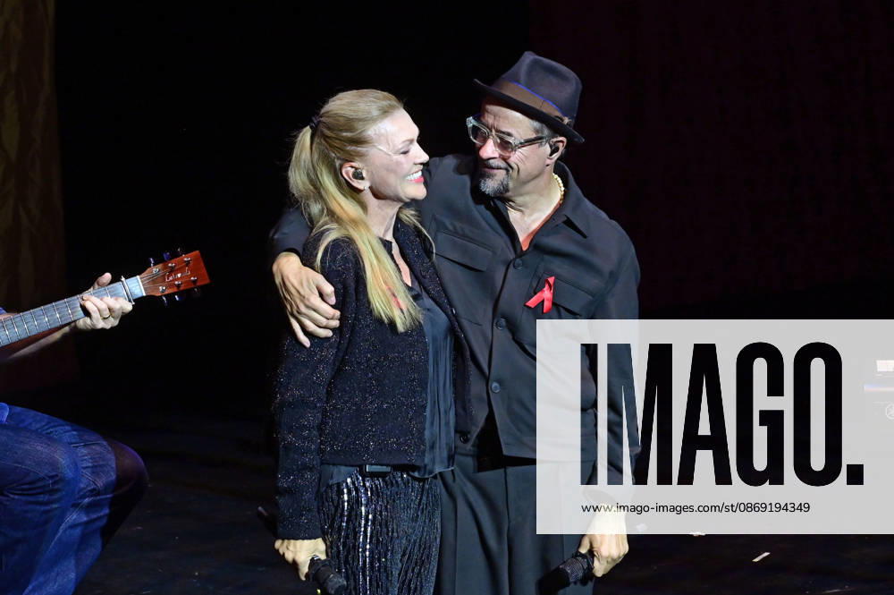 Anna Loos und Jan Josef Liefers bei der 18. Hope Gala 2026 im Schauspielhaus. Dresden