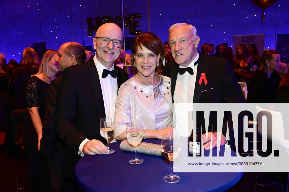 Alexander Putz, Janina Hartwig und Eduard Geyer bei der 18. Hope Gala 2026 im Schauspielhaus. Dresden