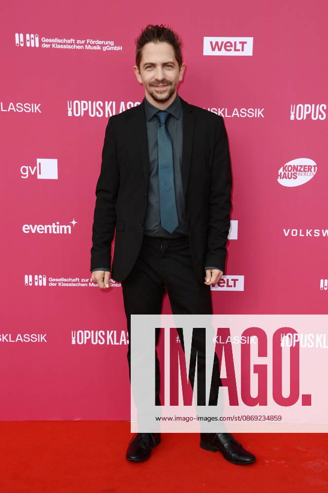 Gregor A. Mayrhofer bei der Verleihung des Opus Klassik 2026 im Konzerthaus am Gendarmenmarkt. Berlin