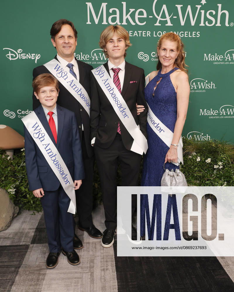 filenamebase:0,-5} at 2026 Los Angeles Make A Wish Foundation Gala at Fairmont Century Plaza Hotel Century City USA - ZUMAg107 20261011_zep_g107_119