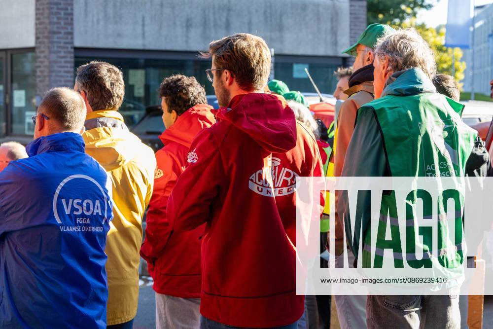 VSAO, ACOD and ACV logo pictured during a strike in the public services in Belgium, against the Federal Government s budgetary measures, organised by the trade unions on Monday 12 October 2026 in Brussels. NICOLASxMAETERLINCK 189537701