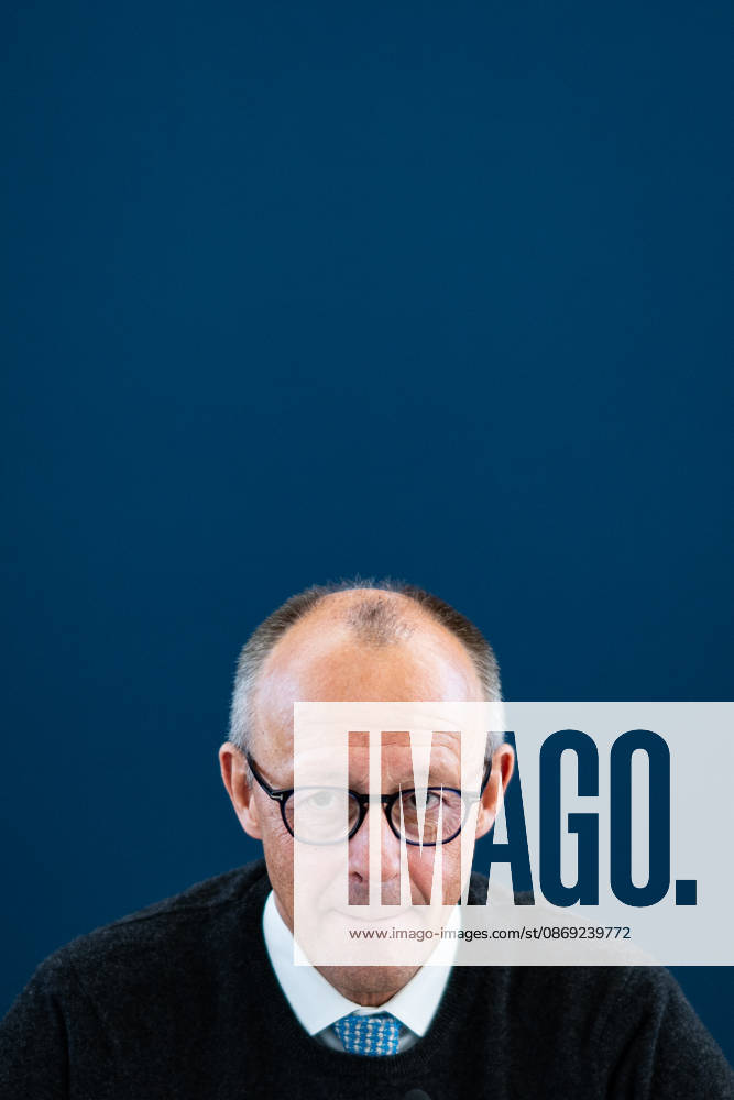 Bundeskanzler Friedrich Merz zu Beginn der Bundesvorstandssitzung im Rahmen der Präsidiumsklausur;Präsidiumsklausurtagung der CDU Deutschlands in Berlin, Oktober 2026, Berlin Berlin Deutschland Konrad-Adenauer-Haus