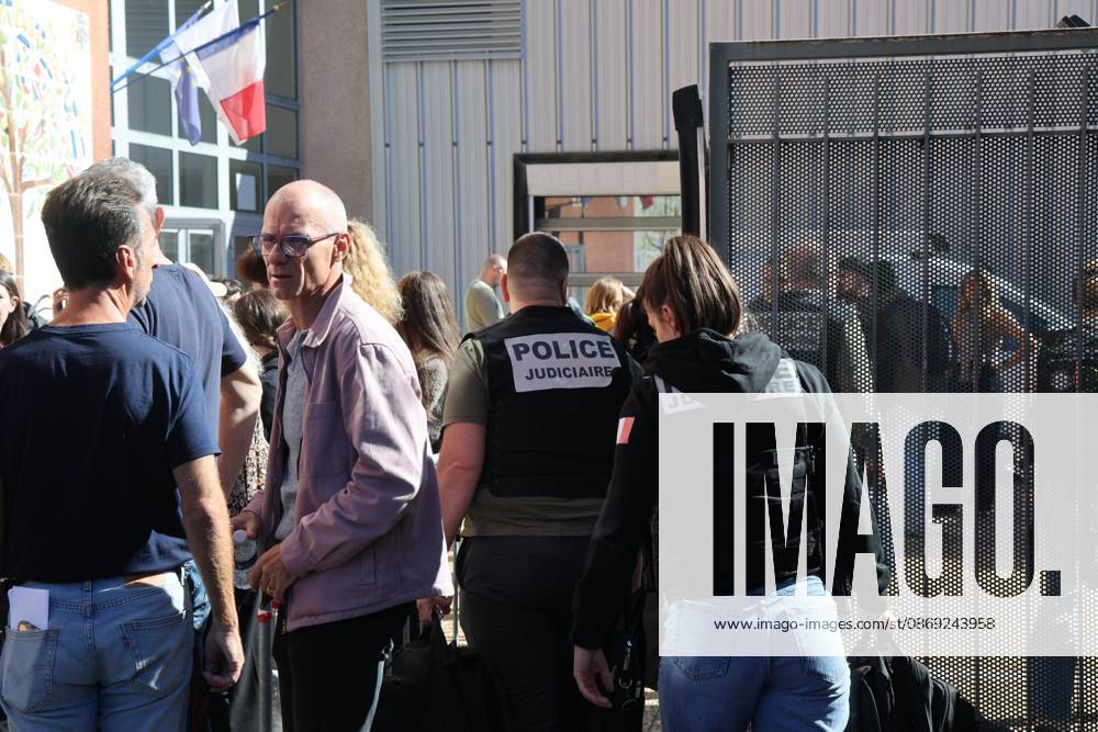Shooting at Lakanal Middle School PHOTOPQR LA PROVENCE Stephane DUCLET Aubagne 12 10 2026 On Monday morning, the principal of Lakanal Middle School in Aubagne was On Monday morning, the principal of Lakanal Middle School in Aubagne was wounded in the leg after being shot. A 37-year-old teacher was also hit, while the alleged perpetrator, a 14-year-old middle school student, was arrested. Parents are coming to pick up their children. On October 12, 2026, the principal of a middle school in Aubagne, Bouches-du-Rhône, and a teacher were wounded by a shot fired from a hunting rifle by a student who had entered the school armed with a shotgun. Aubagne, Bouches-du-Rhône, France