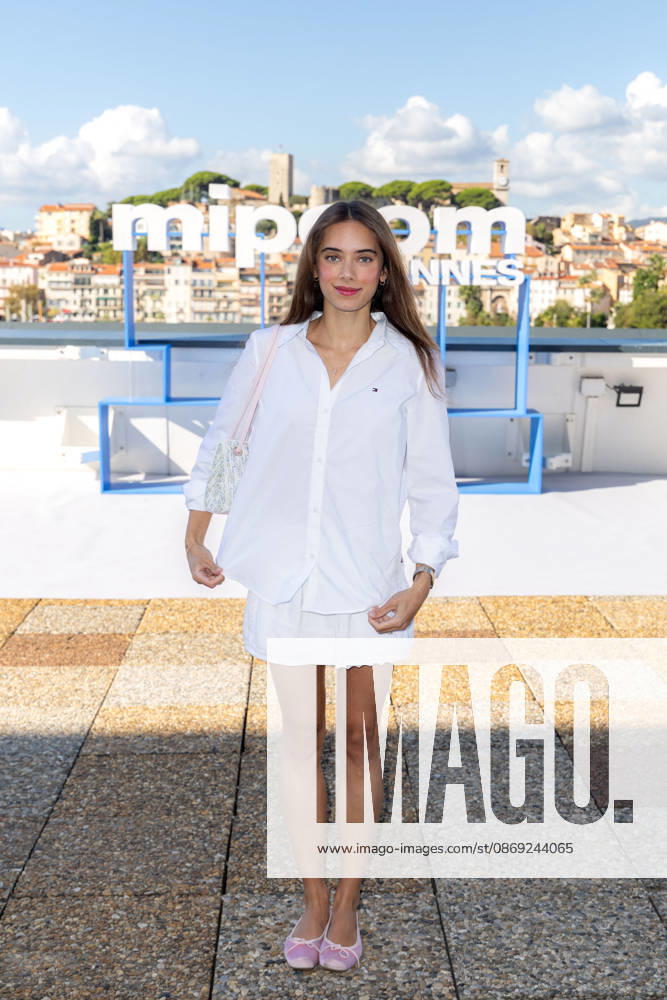 Cannes Mipcom - Tiktok Creators Photocall Ambar Driscoll attends the photocall of TIKTOK CREATORS during Cannes Mipcom 2026 in Cannes, France on October 12, 2026. Photo by Shootpix ABACAPRESS.COM Cannes France
