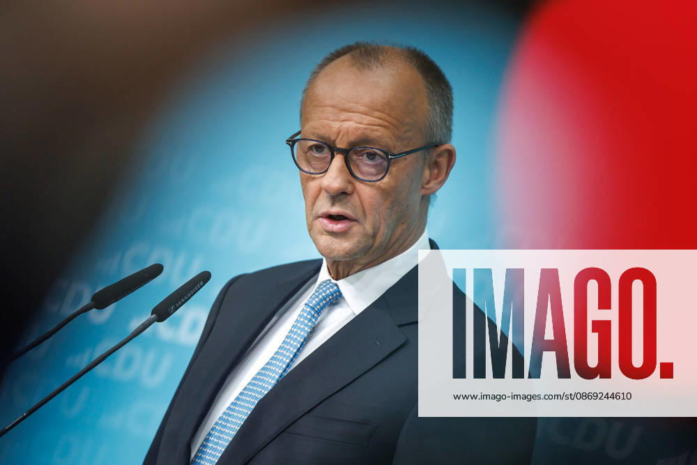 Pressekonferenz mit dem Vorsitzenden der CDU Deutschlands, Bundeskanzler Friedrich Merz und der Generalsekretärin der CDU Deutschlands Franziska Hoppermann Pressekonferenz mit dem Vorsitzenden der CDU Deutschlands, Bundeskanzler Friedrich Merz und der Generalsekretärin der CDU Deutschlands Franziska Hoppermann am 12.10.2026 in Berlin. Berlin Berlin Deutschland CDU-Bundesgeschäftsstelle (Konrad-Adenauer-Haus)