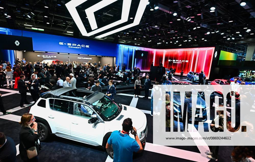 2026 PARIS MOTOR SHOW PHOTOPQR OUEST FRANCE Franck Dubray Paris, Oct. 12, 2026 Paris Motor Show, Porte de Versailles, Paris Renault Booth Photo by Franck Dubray Oct. 12, 2026 Paris Motor Show, Paris, France