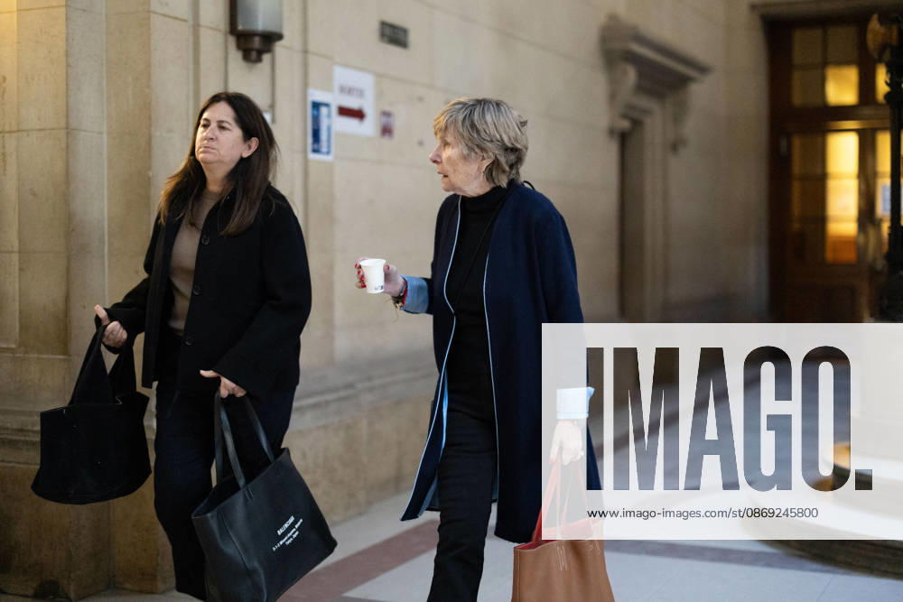 Trial of Mimi Marchand for alleged extortion of Karine Le Marchand - Paris French journalist Michele Marchand also known as Mimi Marchand and her lawyer Caroline Toby arrive at the Paris courthouse for the appeal hearing in her case involving the alleged extortion of French television presenter Karine Le Marchand, in Paris, on October 12, 2026. Photo by Raphael Lafargue ABACAPRESS.COM Paris France