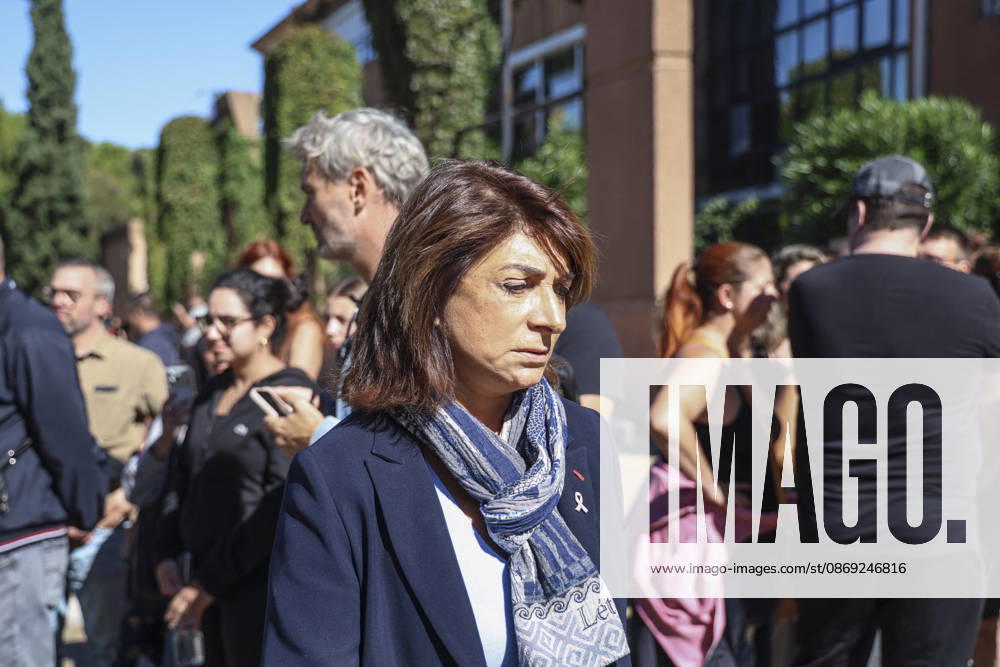 Statement by Martine Vassal, President of the Bouches-du-Rhône Departmental Council: A middle school principal and a teacher were shot and wounded, and a 14-year-old shooter was arrested at Joseph Lakanal Middle School in Aubagne, France, October 12, 2026 Meddah Bestimage Joseph Lakanal Middle School after a principal was injured by a 12-gauge hunting rifle shot and a teenager was arrested in Aubagne, southern France, on October 12, 2026. The principal was struck by a 12-gauge hunting rifle shot, the same source specified, adding that a member of the teaching staff was also struck. The victim’s life is not in danger. Aubagne, France
