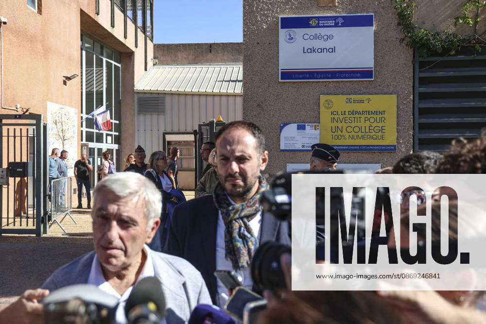 Statement by Jean Pierre Squillari, mayor of Aubagne: A middle school principal and a teacher were shot and wounded, and a 14-year-old shooter was arrested at Joseph Lakanal Middle School in Aubagne, France, October 12, 2026 Meddah Bestimage Joseph Lakanal Middle School after a principal was injured by a hunting rifle shot and a teenager was arrested in Aubagne, southern France, on October 12, 2026. The principal was struck by a 12-gauge hunting rifle shot, the same source specified, adding that a member of the teaching staff was also struck. The victim’s life is not in danger. Aubagne, France