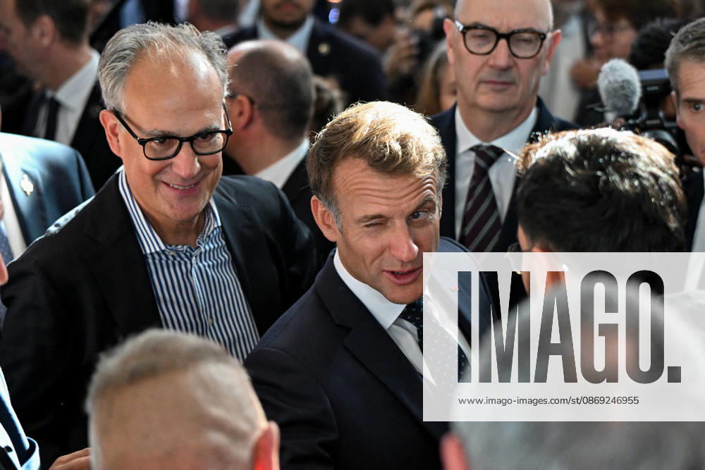 French President Emmanuel Macron, accompanied by Luc Chatel and Roland Lescure, Minister of the Economy, Finance, and Industrial, Energy, and Digital Sovereignty, attends the 2026 Paris Motor Show at Paris Expo · Porte de Versailles in Paris, France, on October 12, 2026. Lionel Urman Bestimage French President Emmanuel Macron at the international Paris Motor Show at the Porte de Versailles in Paris, France, on October 12, 2026. Paris, France
