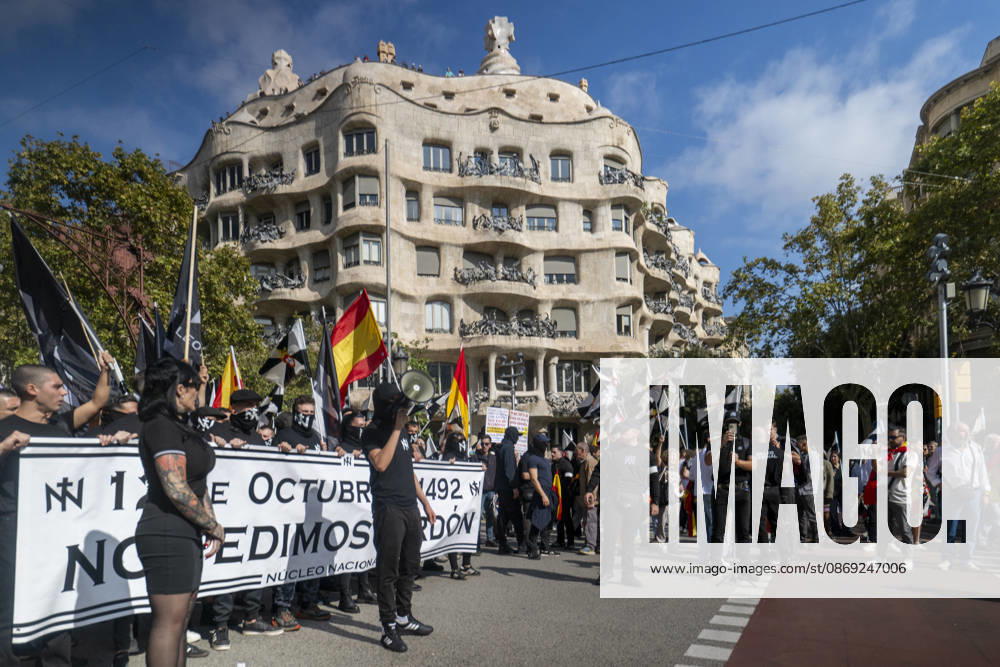 Demonstration in Barcelona under the slogan Catalonia with Ceuta: One Spain —Several people during a demonstration under the slogan Catalonia with Ceuta: One Spain, on October 12, 2026, in Barcelona, Catalonia, Spain. The rally marking October 12, organized by Unidos por Ceuta, Espanya i Catalans, Catalunya Suma, S’ha Acabat, and Impulso Ciudadano, aims to celebrate the National Day and reaffirm the unity of Spain and the ties between Catalonia and Ceuta. OCTOBER 12, 2026 Lorena Sopê Barcelona, Catalonia Barcelona, Catalonia, Spain