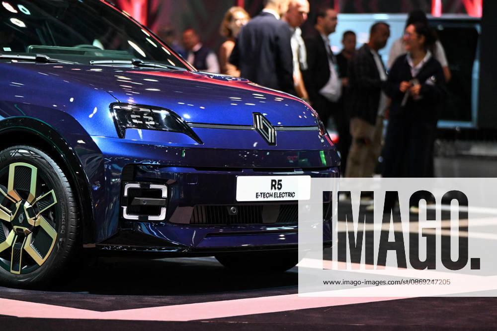 Illustration of the 2026 Paris Motor Show at Paris Expo · Porte de Versailles in Paris, France, on October 12, 2026 Lionel Urman Bestimage International Paris Motor Show at the Porte de Versailles in Paris, France, on October 12, 2026 Paris, France
