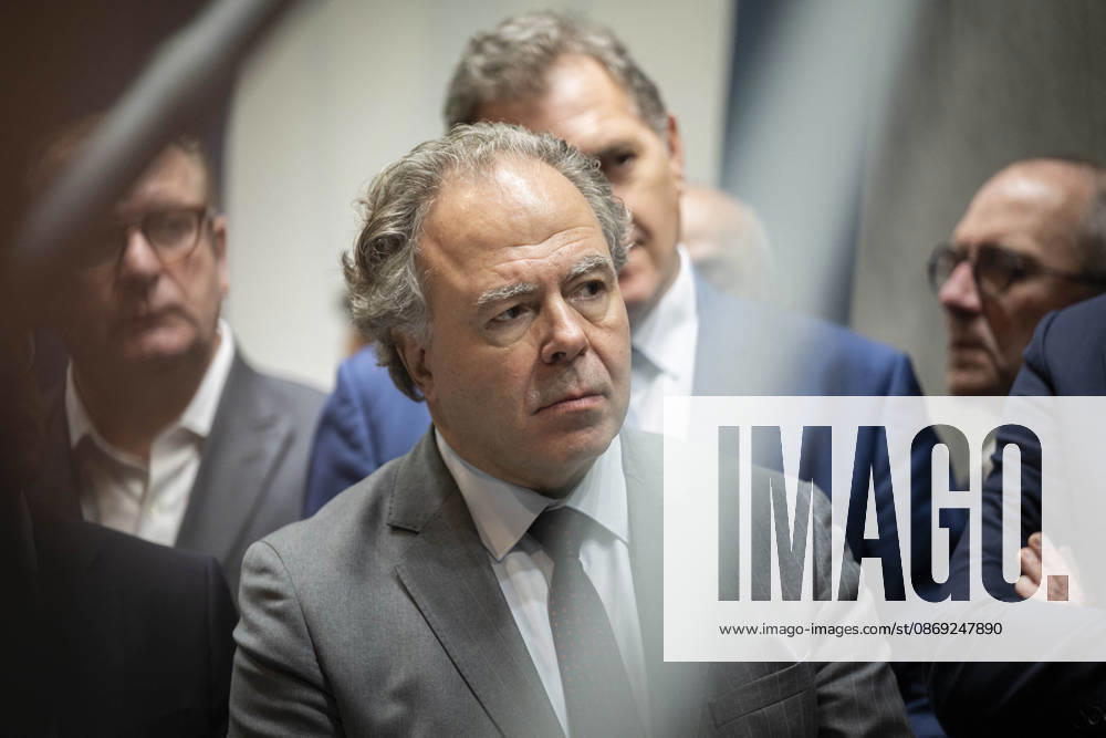President Macron at Paris Motor Show - Paris Head of French auto industry lobby PFA ( plateforme de l Automobile ) Luc Chatel at the Paris Motor Show in Paris, on October 12, 2026. Photo by Eliot Blondet ABACAPRESS.COM Paris France France