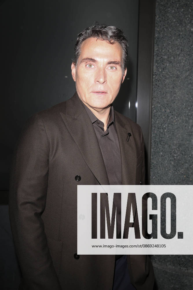 RUFUS SEWELL at ABC Studios in New York City for ‘Good Morning America. New York USA - ZUMAh16_ 20261012_zaf_h16_002
