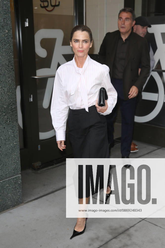 KERI RUSSELL and RUFUS SEWELL at ABC Studios in New York City for ‘Good Morning America. New York USA - ZUMAh16_ 20261012_zaf_h16_023