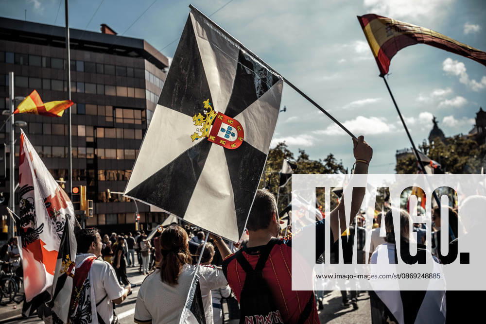 Demonstrators wave flags of Ceuta during a rally marking SpainÃ¢â‚¬â ¢s National Day. Barcelona Spain - ZUMAo105 20261012_fap_o105_022
