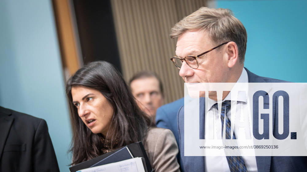 Außenminister Johann Wadephul im Konrad-Adenauer-Haus, mit Serap Güler, Staatsministerin beim Bundesminister des Auswärtigen;Präsidiumsklausurtagung der CDU Deutschlands in Berlin, Oktober 2026, Berlin Berlin Deutschland Konrad-Adenauer-Haus